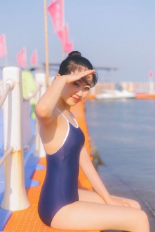 被全府读心后，我喝奶躺赢成团宠