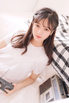 她总是撩完就跑