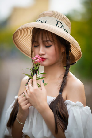 这个手机不对劲