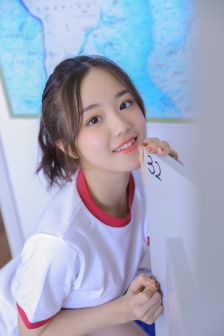 从女团主唱开始的文娱之王