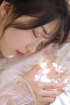 容爷日夜献吻，小祖宗她拔刀了