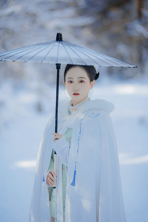 白衣江山